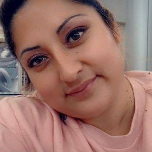 Meet your Posher, Mayra